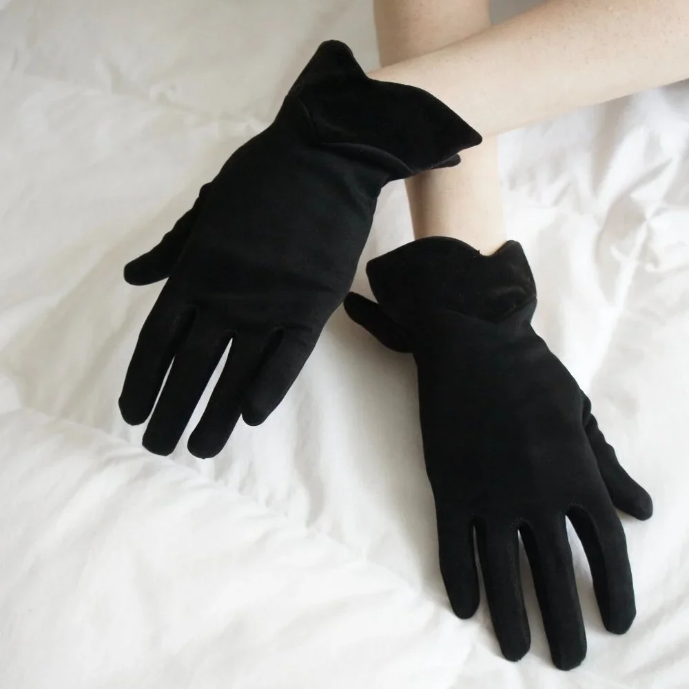 Black Vintage Gloves With Pointed Velvet Cuffs Size Medium